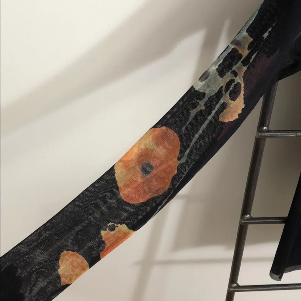 Black Floral Long Sleeve Top - Picture 5 of 7